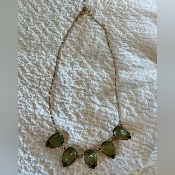 Green Teardrop Loft Statement Necklace - Picture 2 of 3